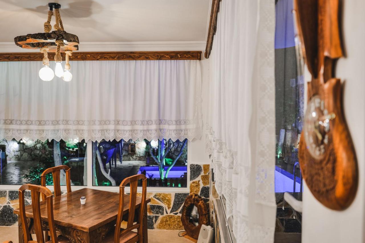 Vila Ahmeti Sarandë Exteriör bild