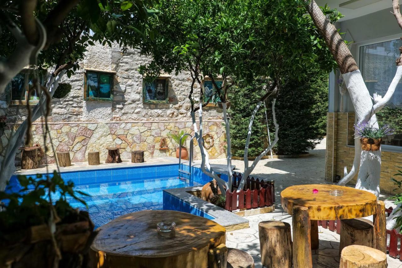Vila Ahmeti Sarandë Exteriör bild