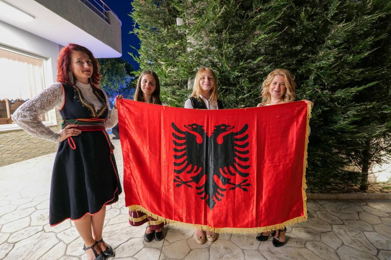 Vila Ahmeti Sarandë Exteriör bild