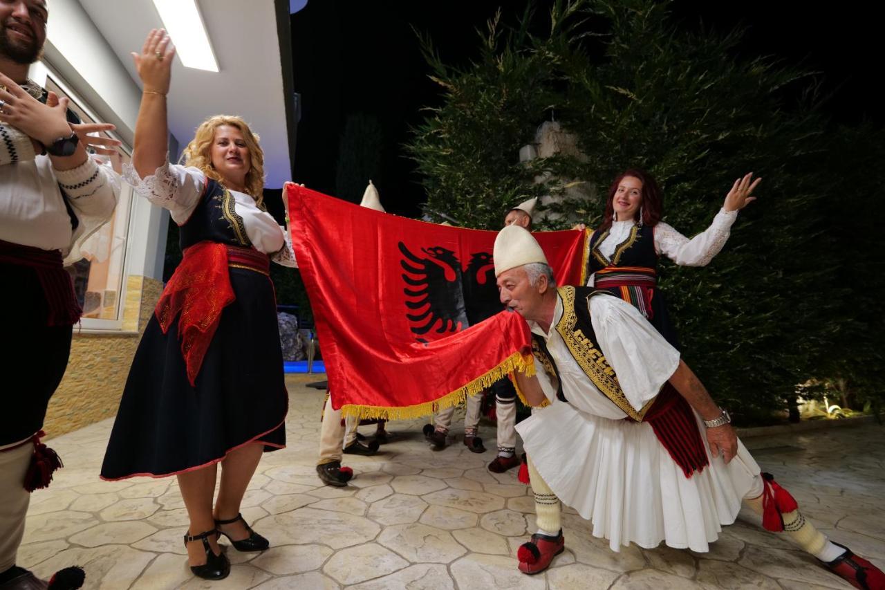Vila Ahmeti Sarandë Exteriör bild