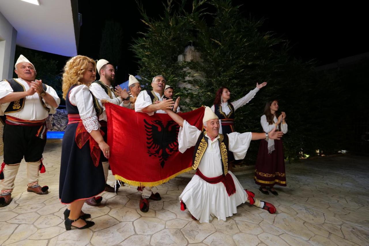 Vila Ahmeti Sarandë Exteriör bild