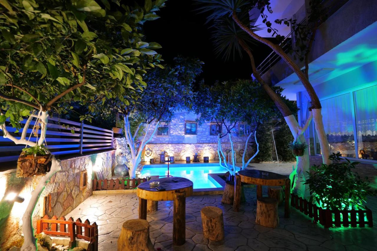 Vila Ahmeti Sarandë Exteriör bild